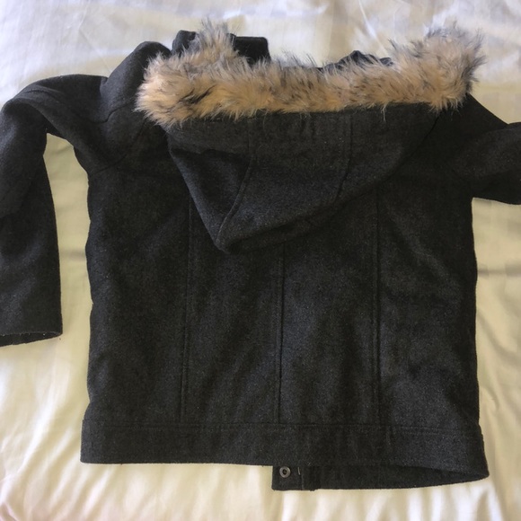 Gap Kids Fur Hood - Picture 4 of 4